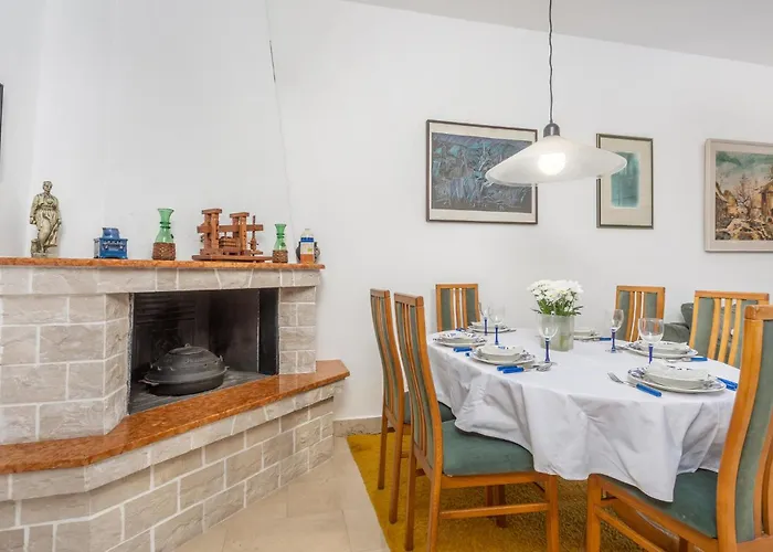 Gorgeous In With Wifi Apartment