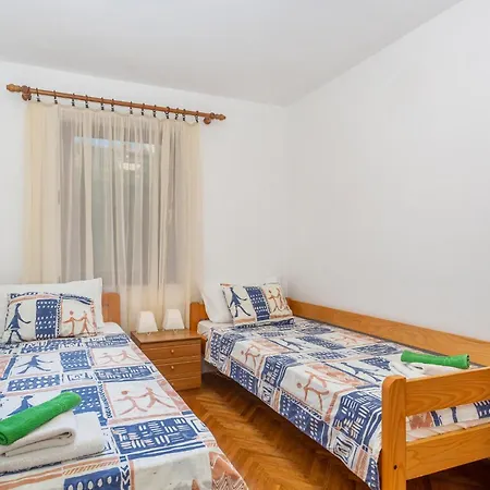 Gorgeous In With Wifi Apartamento Njivice