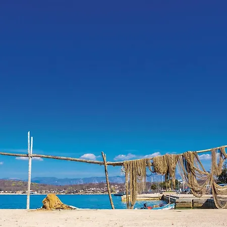 Gorgeous In With Wifi *