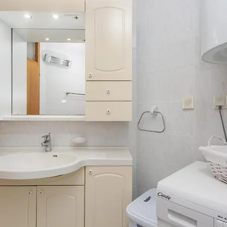 Apartamento Gorgeous In With Wifi